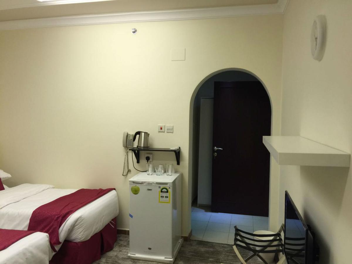 Anwar Al Habeeb Hotel Médine Extérieur photo